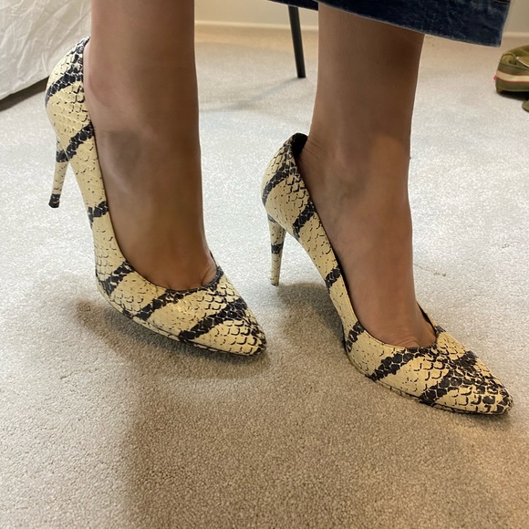 Balenciaga Black and White Snake Pumps Women’s Size 11 - Picture 8 of 10